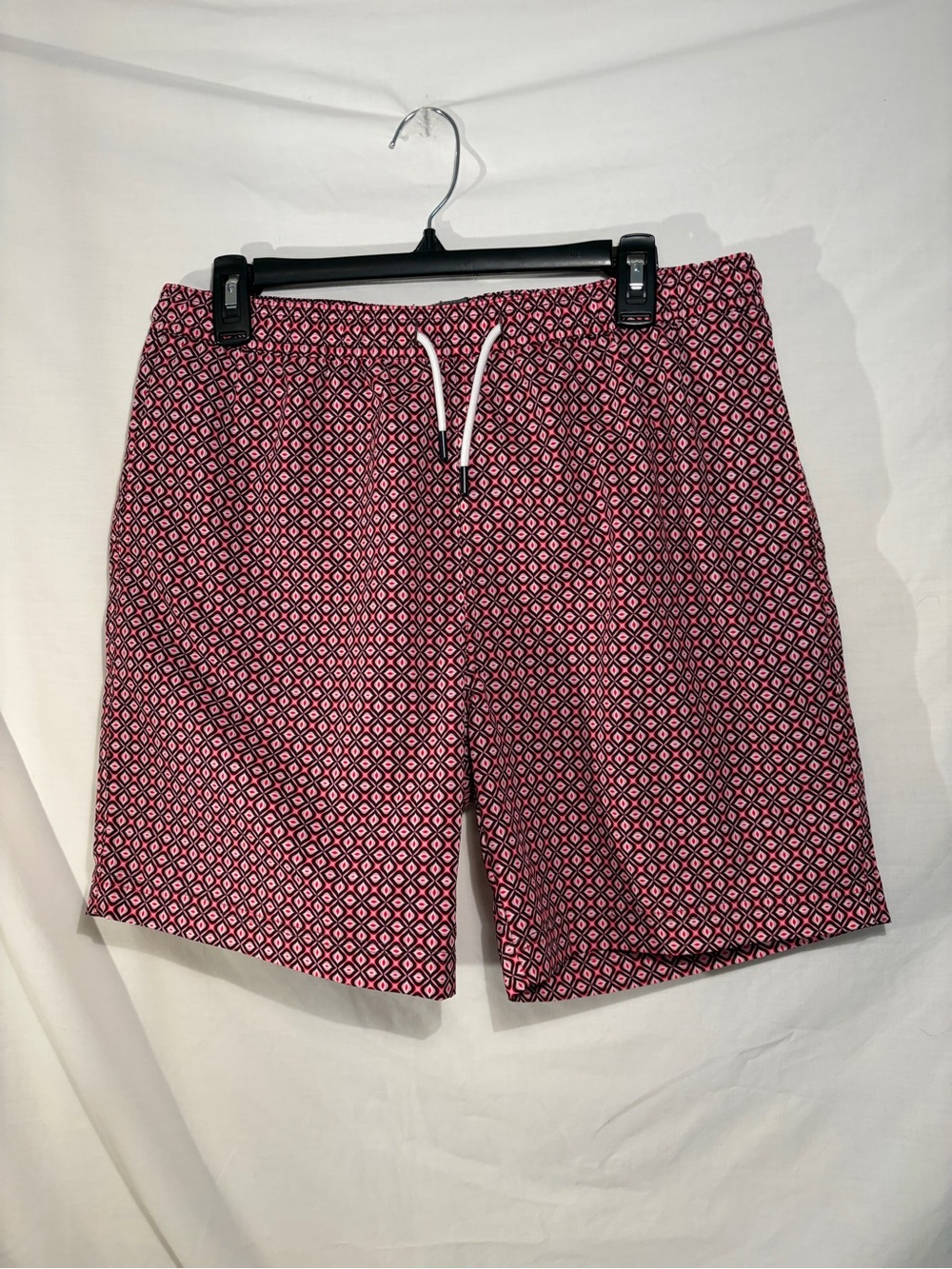 Berkeley Jensen Men's Red/pink Patterned Swim Trunks size large